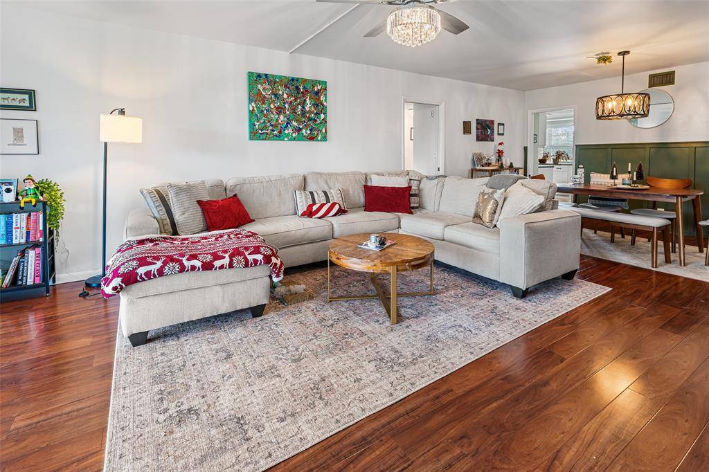 Pompano Beach, FL 33069,3930 Oaks Clubhouse Dr #304