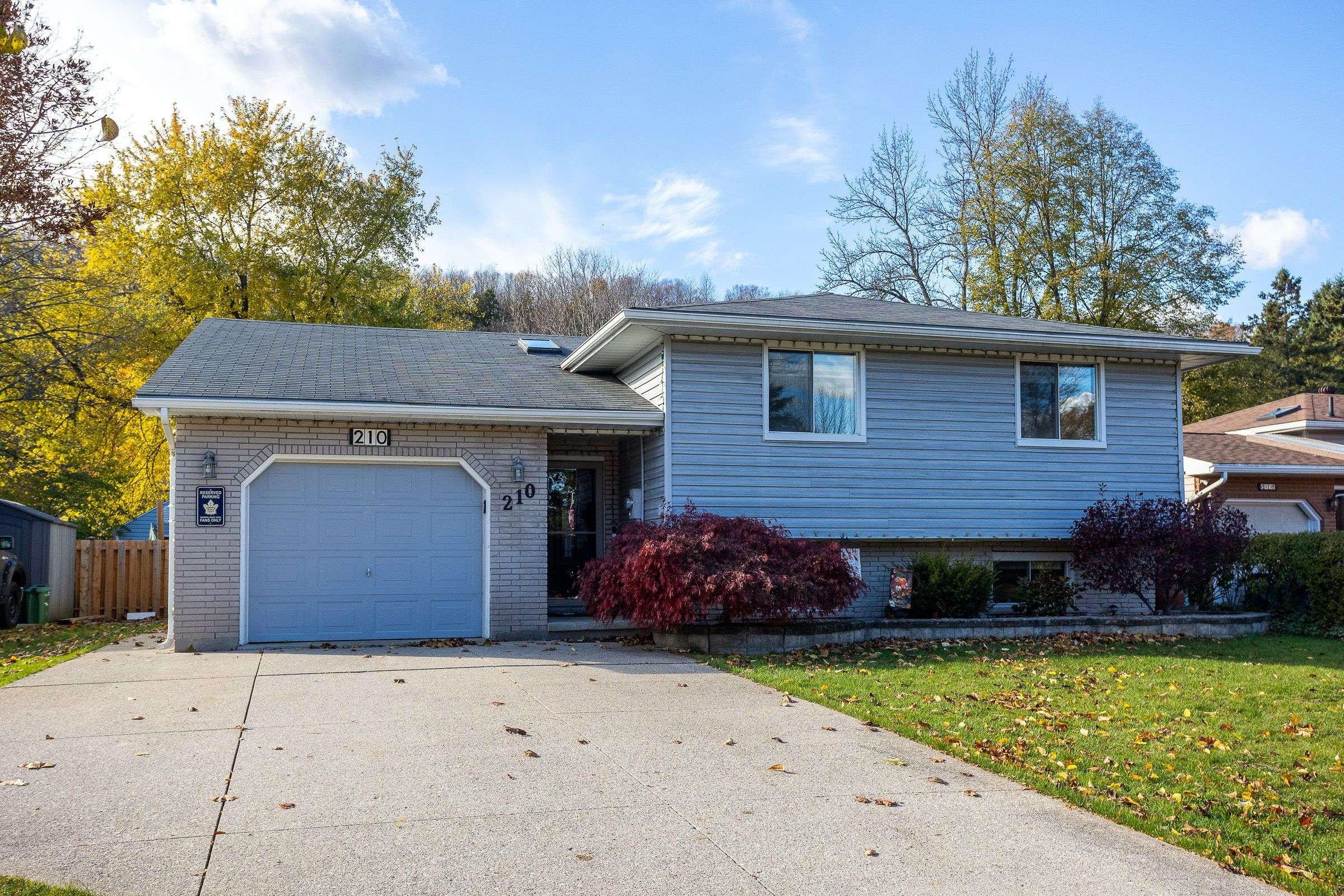 Owen Sound, ON N4K 6G8,210 5th A AVE W