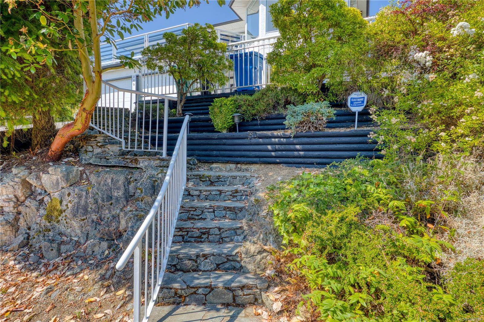 Nanaimo, BC V9R 5X3,369 Trinity Dr