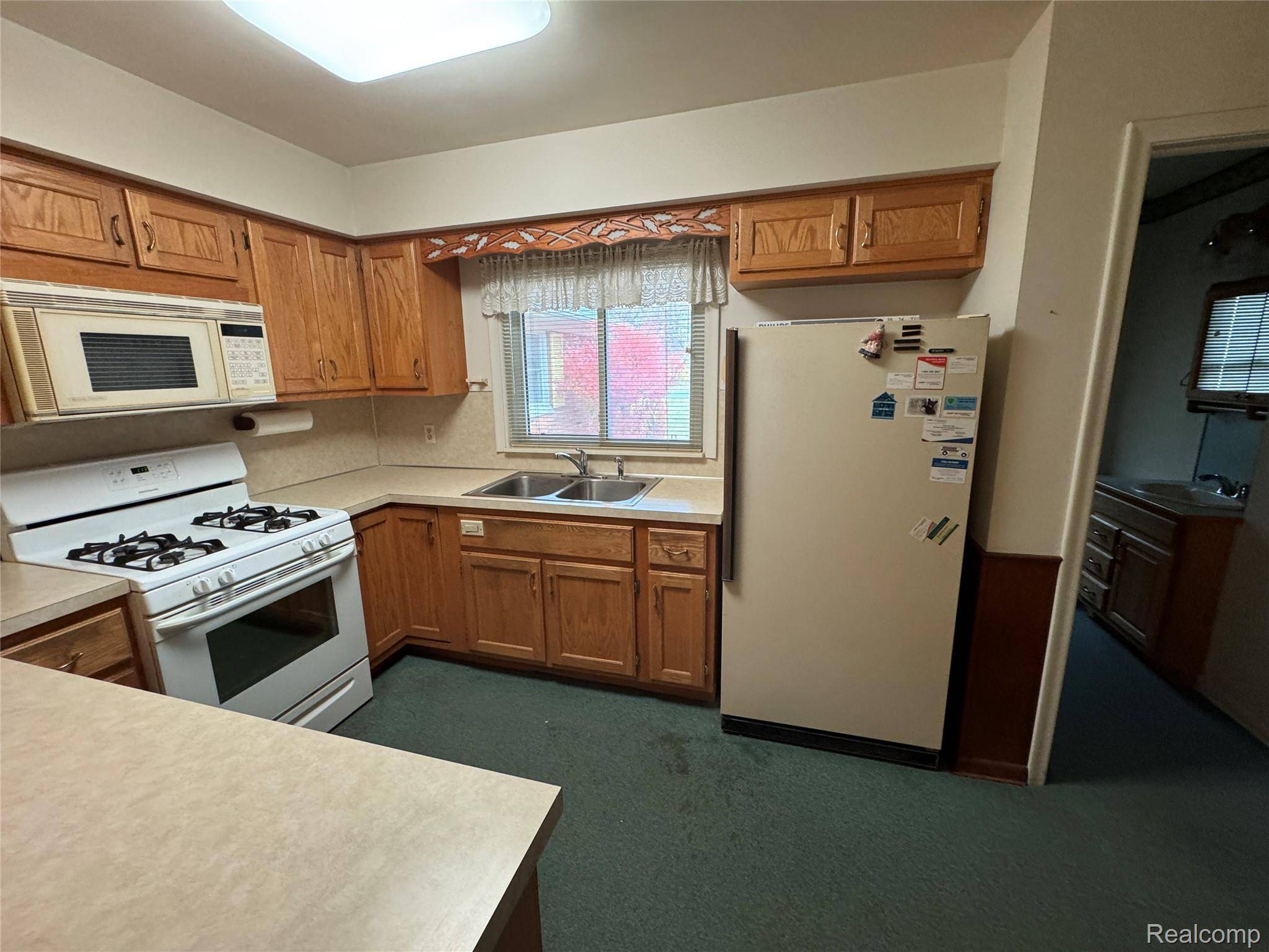 Flint, MI 48507,5374 Torrey RD