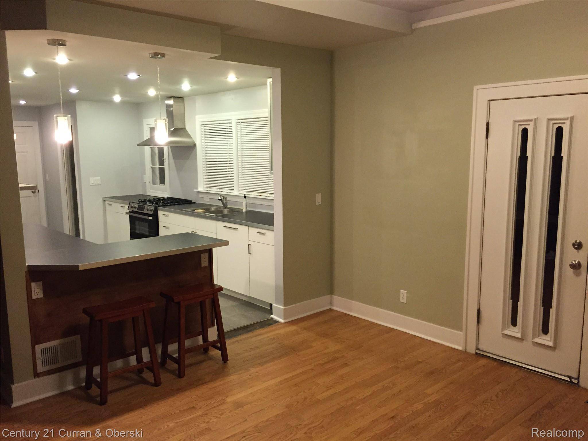 Lansing, MI 48906,920 N Capitol AVE