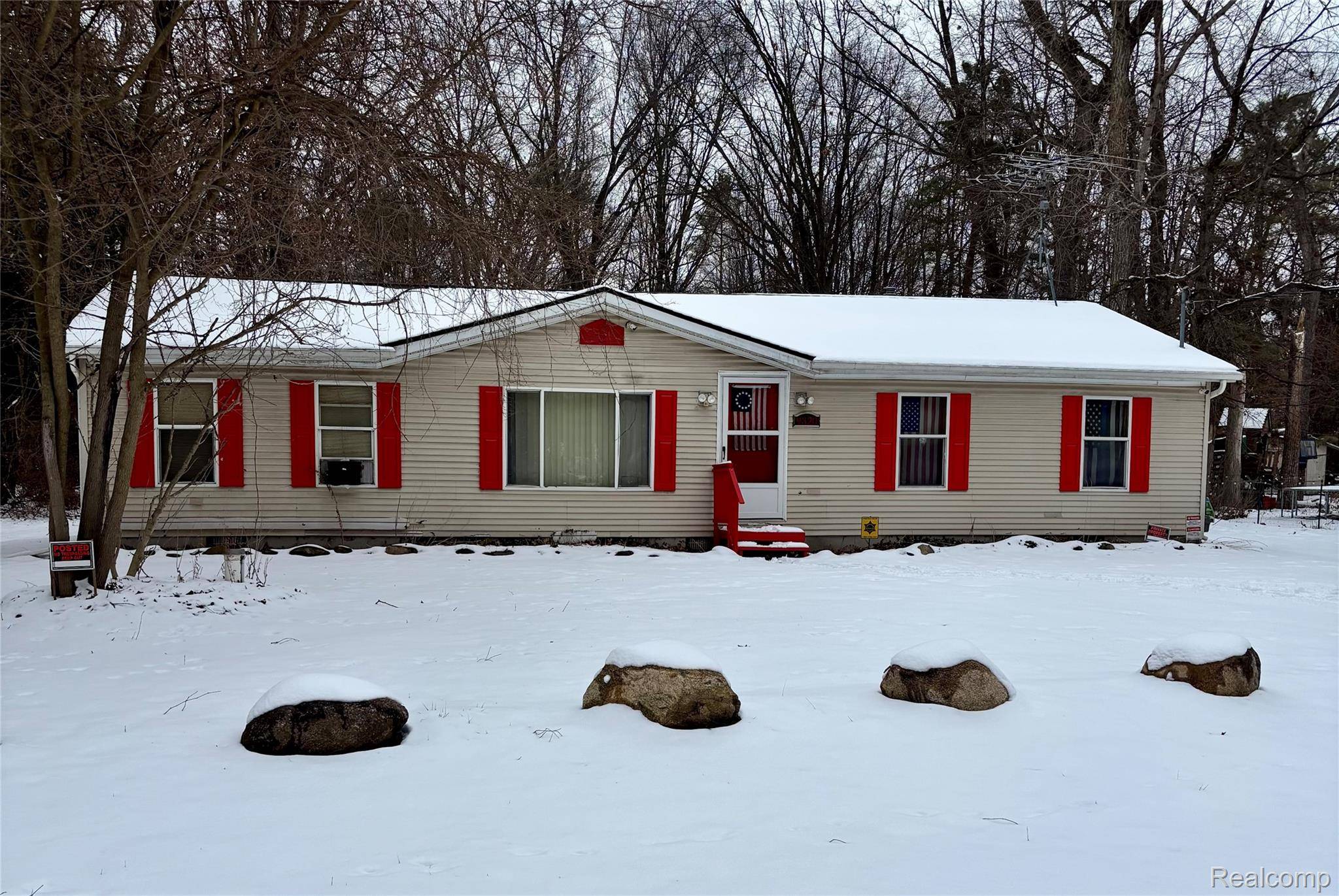 Linden, MI 48451,9320 Finch DR