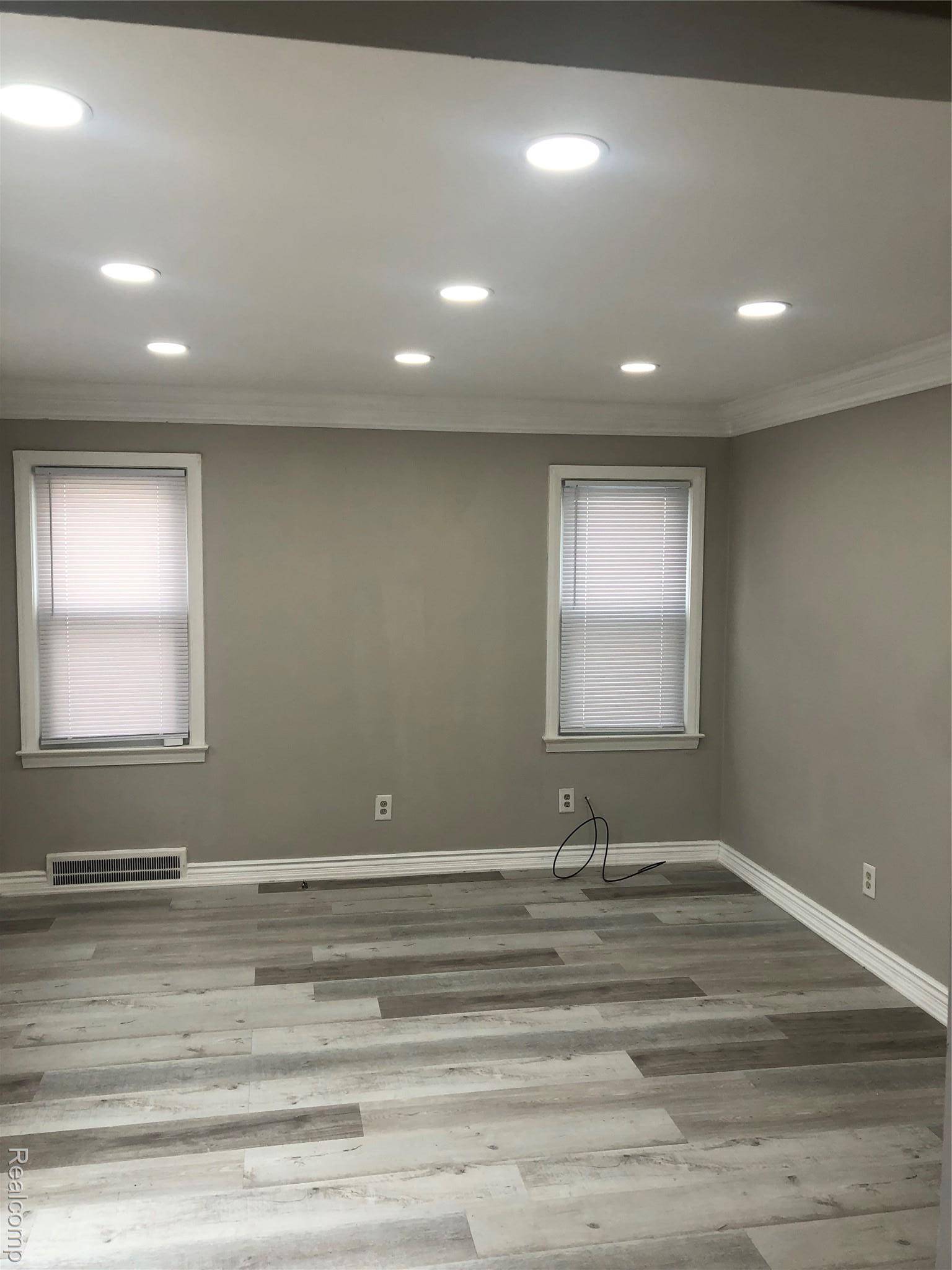 Dearborn, MI 48126,6108 BARRIE ST