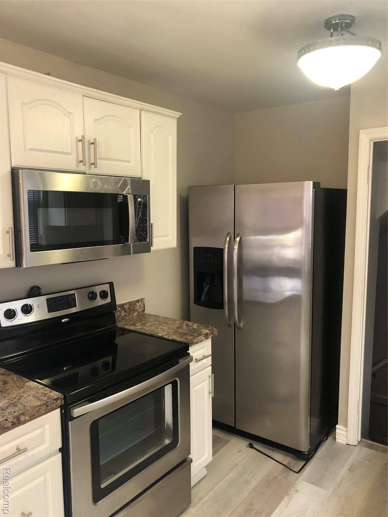 Dearborn, MI 48126,6108 BARRIE ST