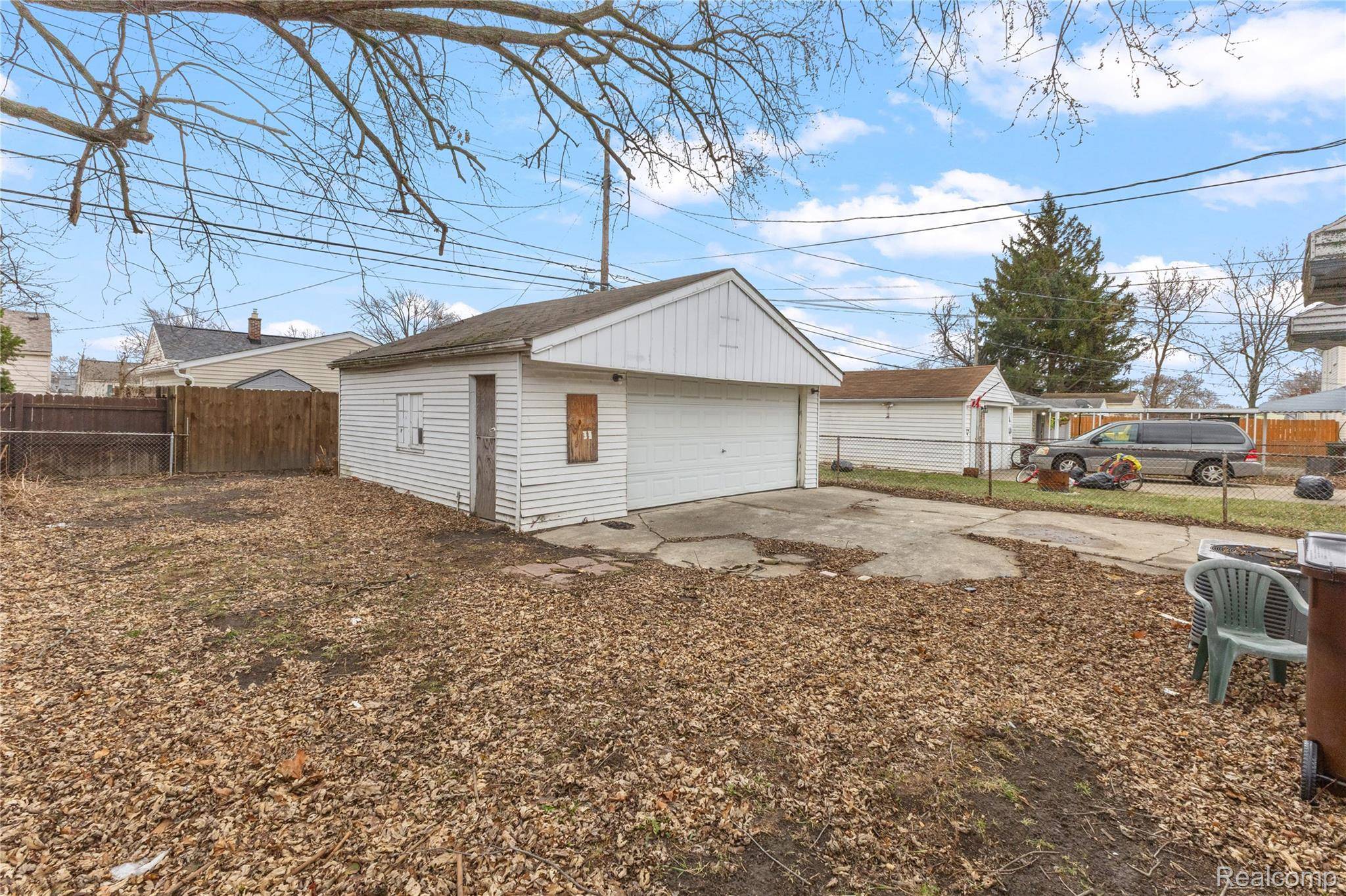 Southgate, MI 48195,12421 Helen ST