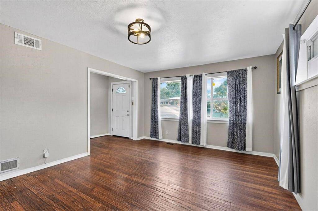 Mesquite, TX 75149,1029 S Bryan Street