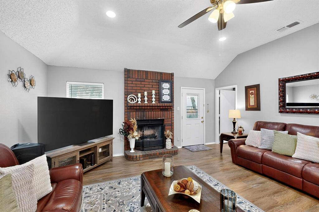 Saginaw, TX 76179,821 Parkwest Boulevard