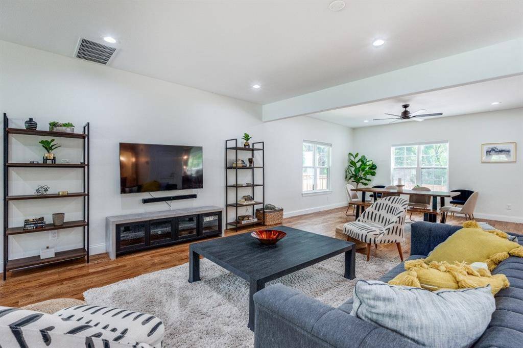 Dallas, TX 75223,1000 Cameron Avenue