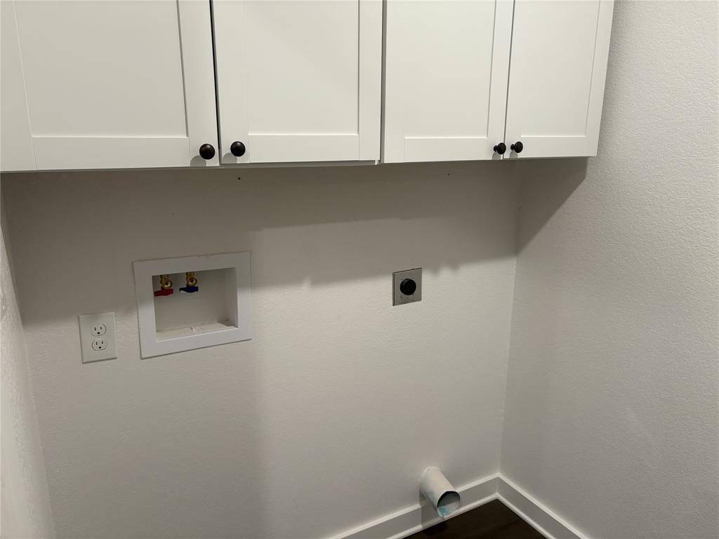 Mineola, TX 75773,509 Giraud