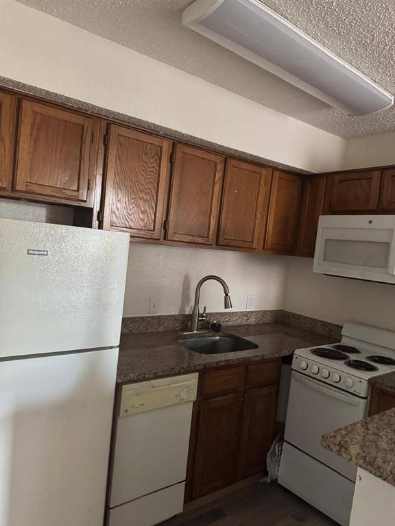 Dallas, TX 75243,9825 Walnut Street #305