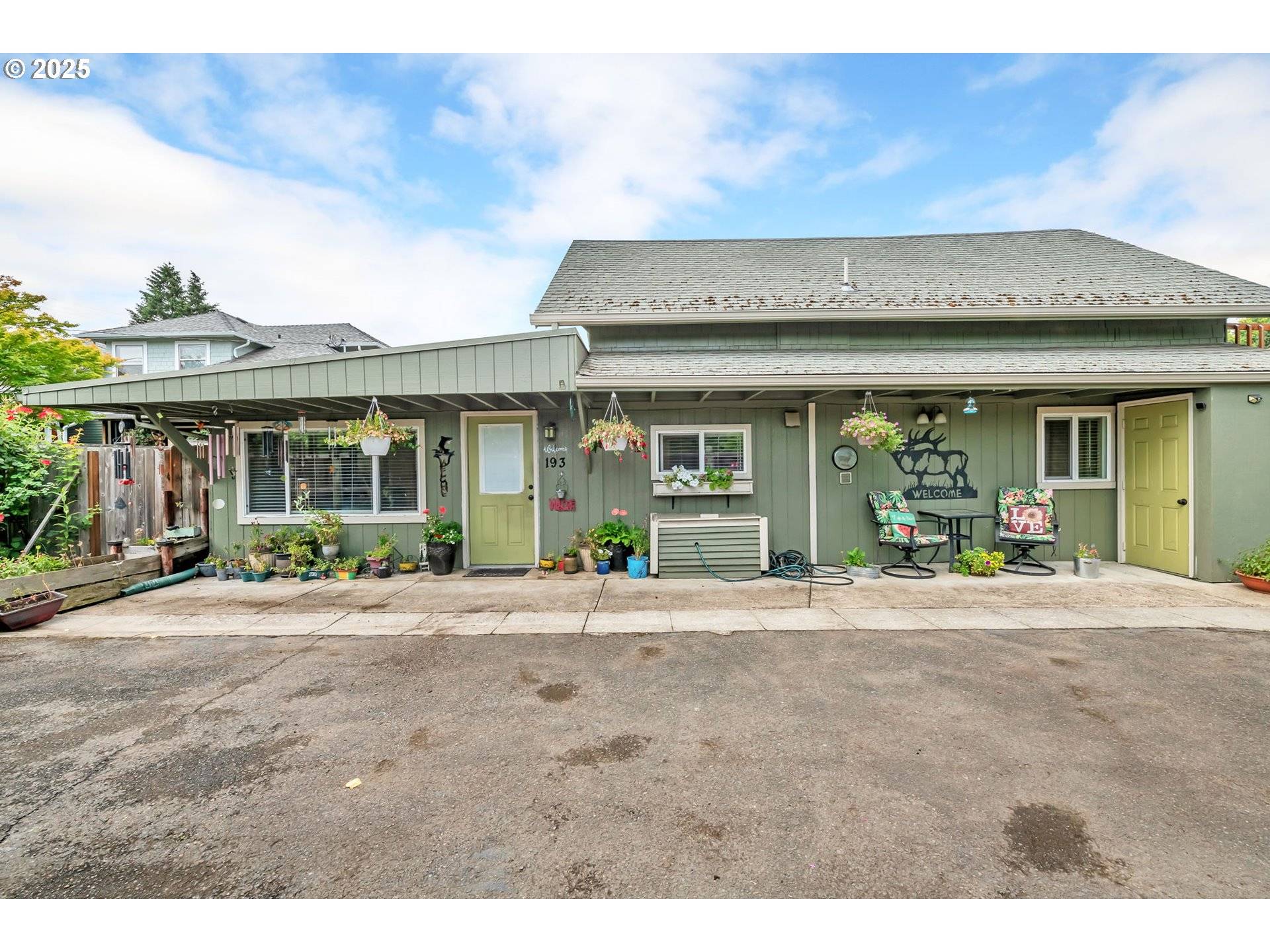 Eugene, OR 97404,193 SANTA CLARA AVE