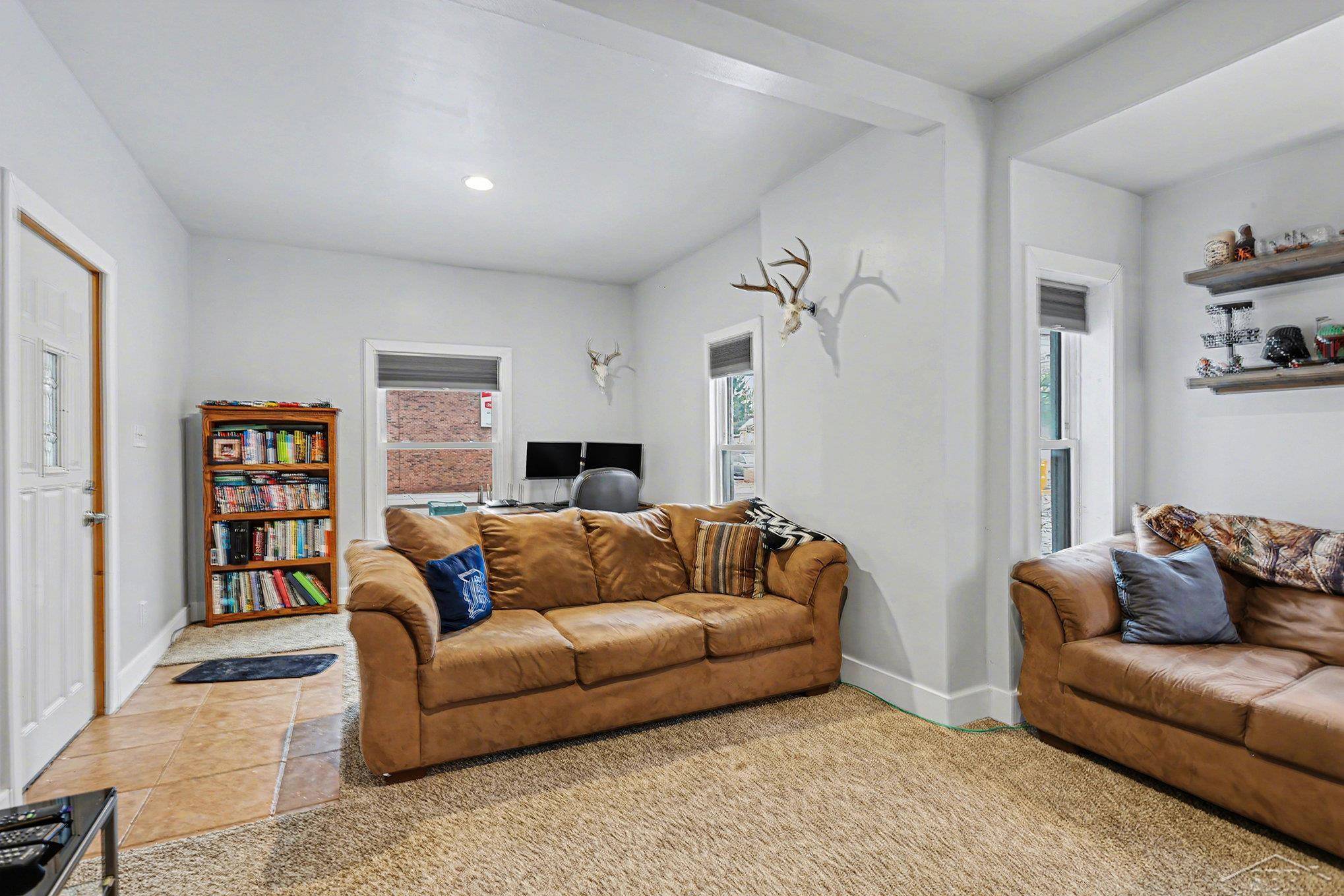 Durand, MI 48429,314 N Oak ST