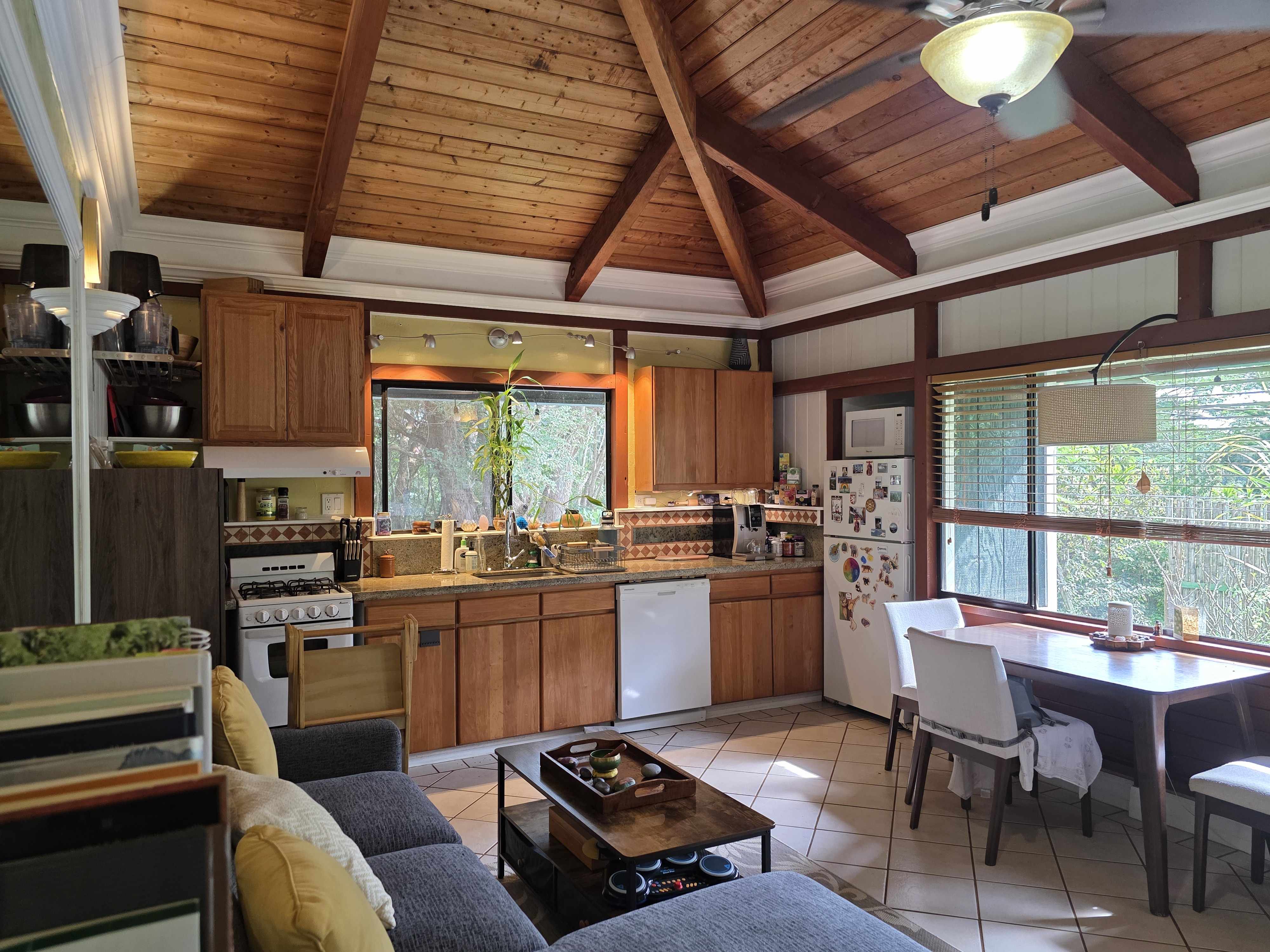 Kapaa, HI 96746,6300 HELENA LN