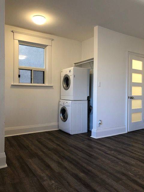 Toronto C02, ON M6E 3H3,734 St Clair AVE W #1