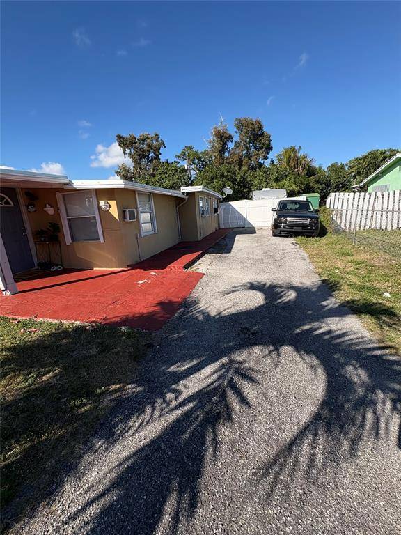 West Palm Beach, FL 33406,4055 Vicliff Rd