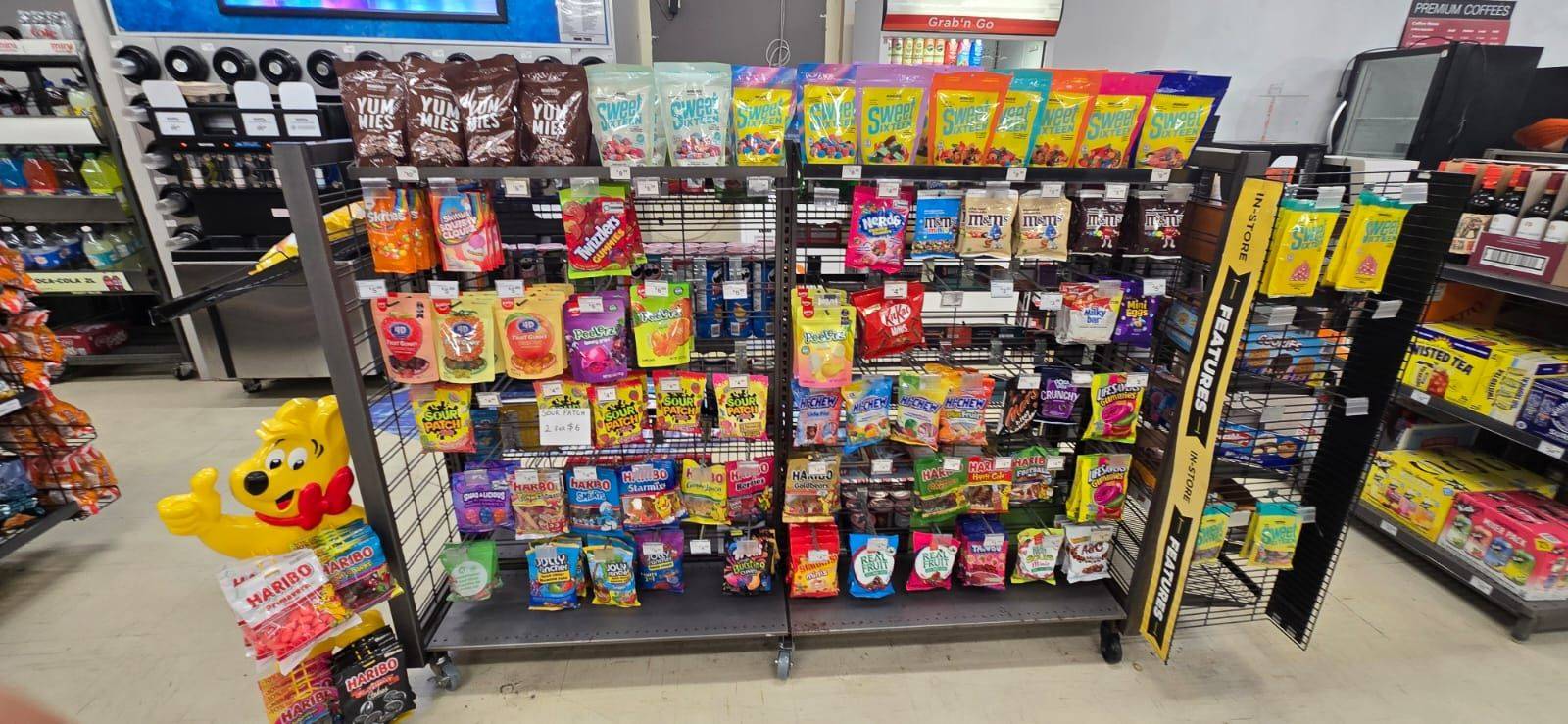 Vaughan, ON L4J 7L2,800 Steeles AVE W #A01