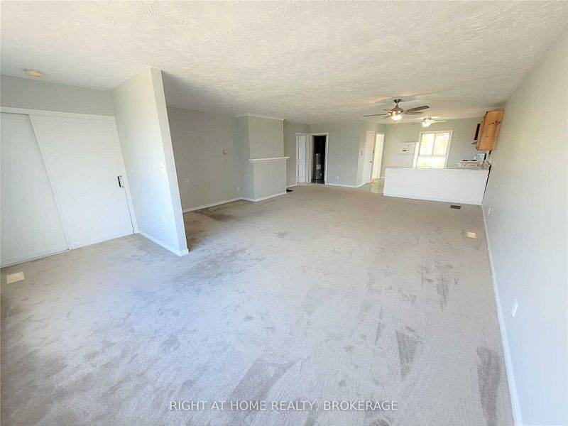 Georgina, ON L4P 2T4,255 Bayview AVE