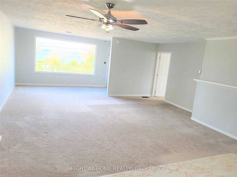 Georgina, ON L4P 2T4,255 Bayview AVE