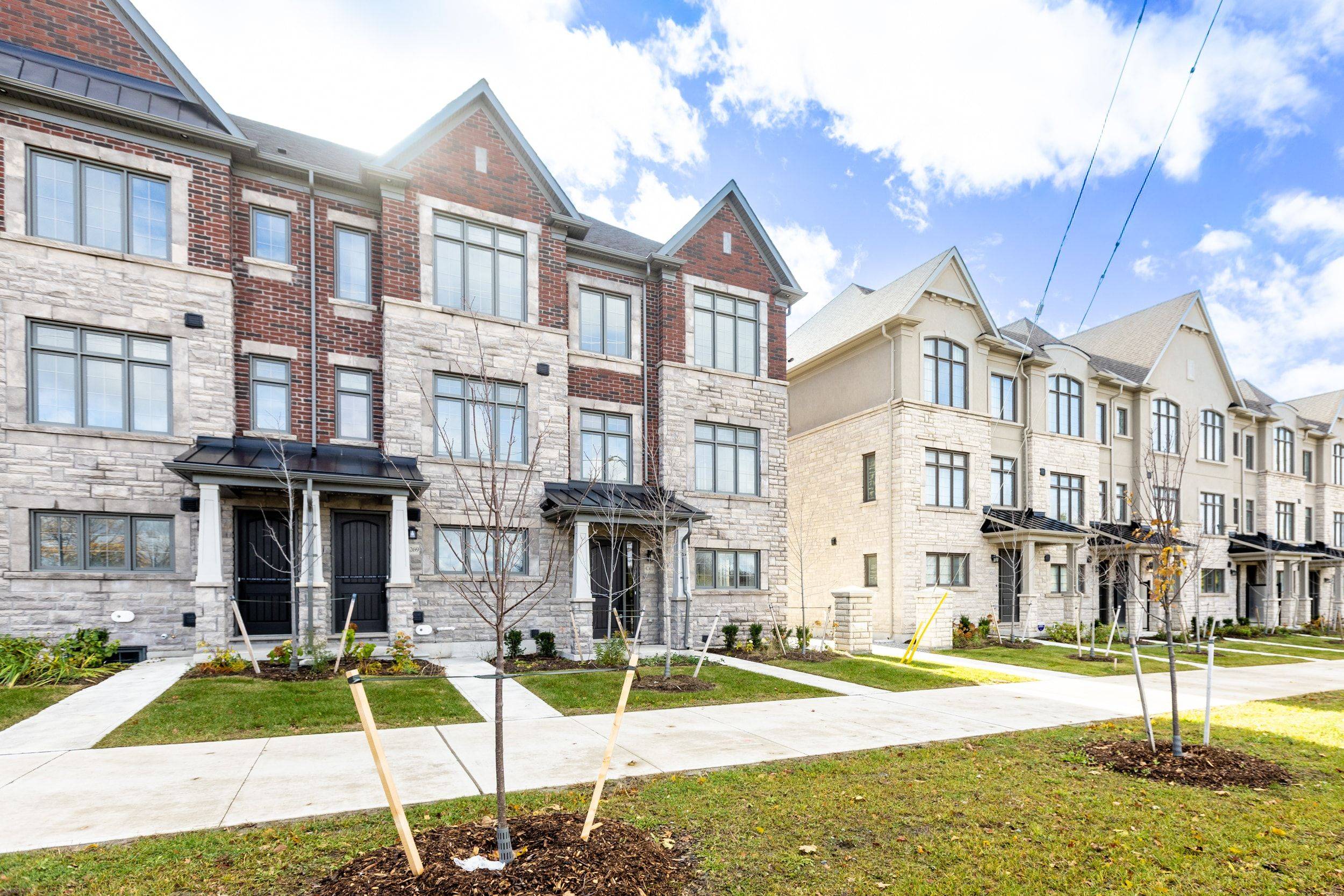 Markham, ON L6C 3L5,4267 Major Mackenzie DR