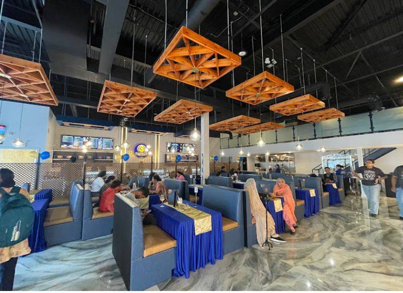 Brampton, ON L6T 4L6,2565 Steeles AVE E #23 & 24