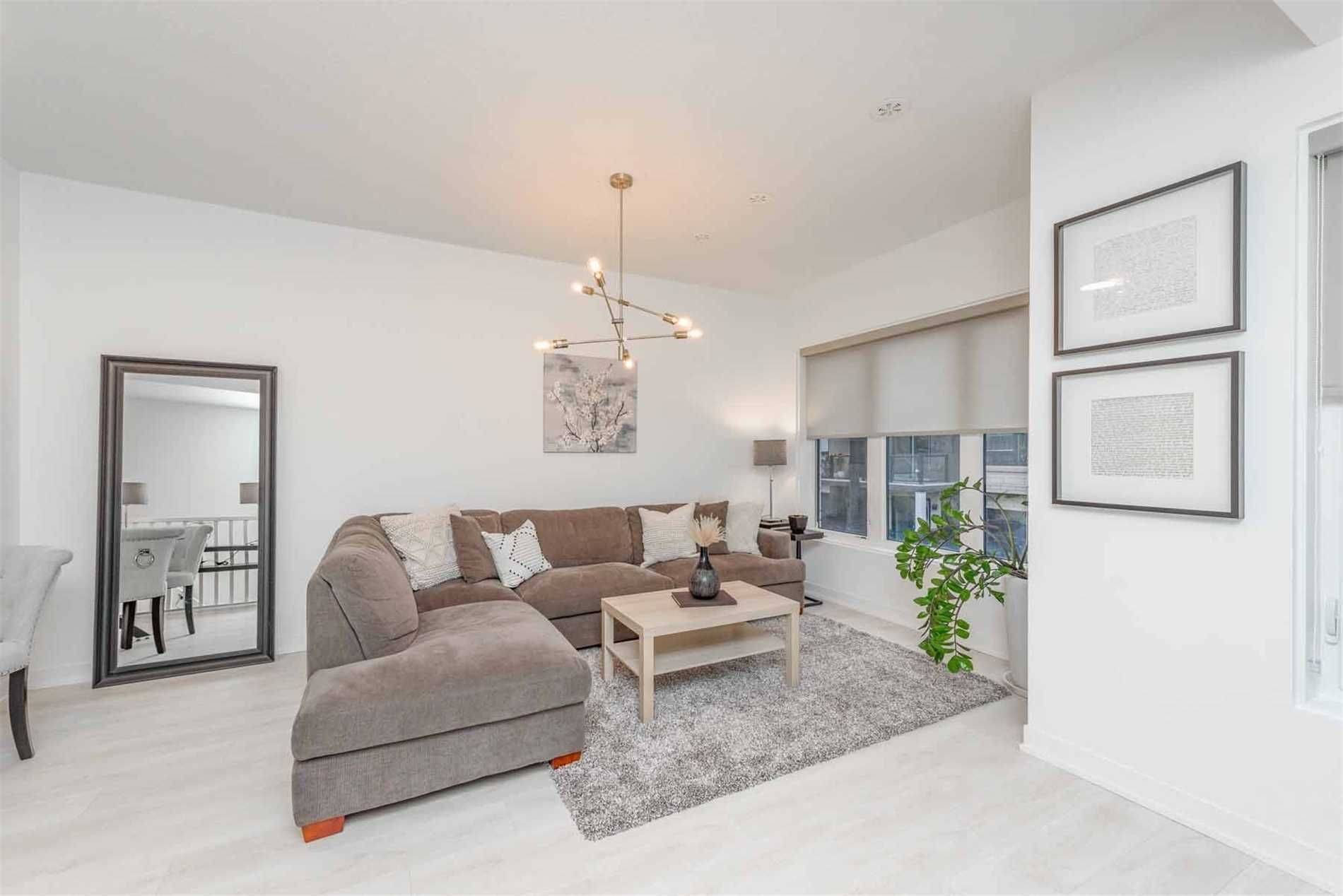 Burlington, ON L7T 0C4,1095 Cooke BLVD #30