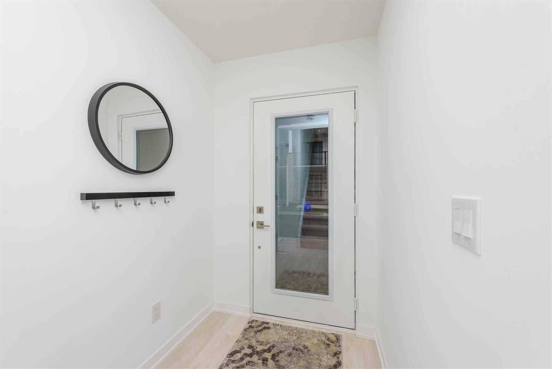 Burlington, ON L7T 0C4,1095 Cooke BLVD #30