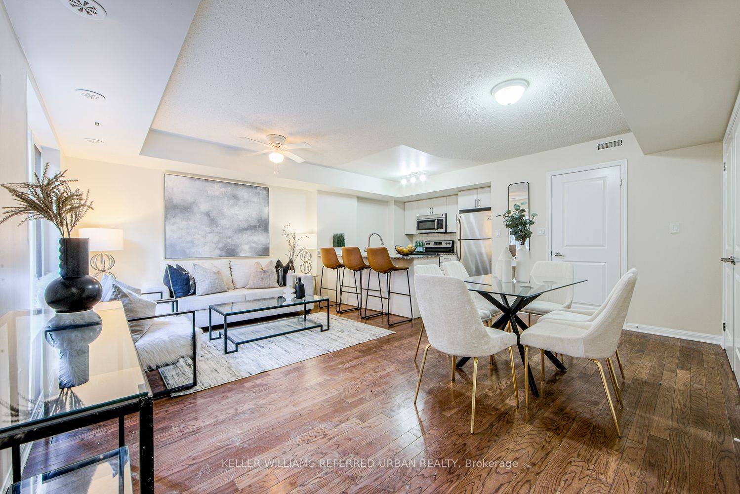 Toronto W02, ON M6H 0B7,11 Foundry AVE #132