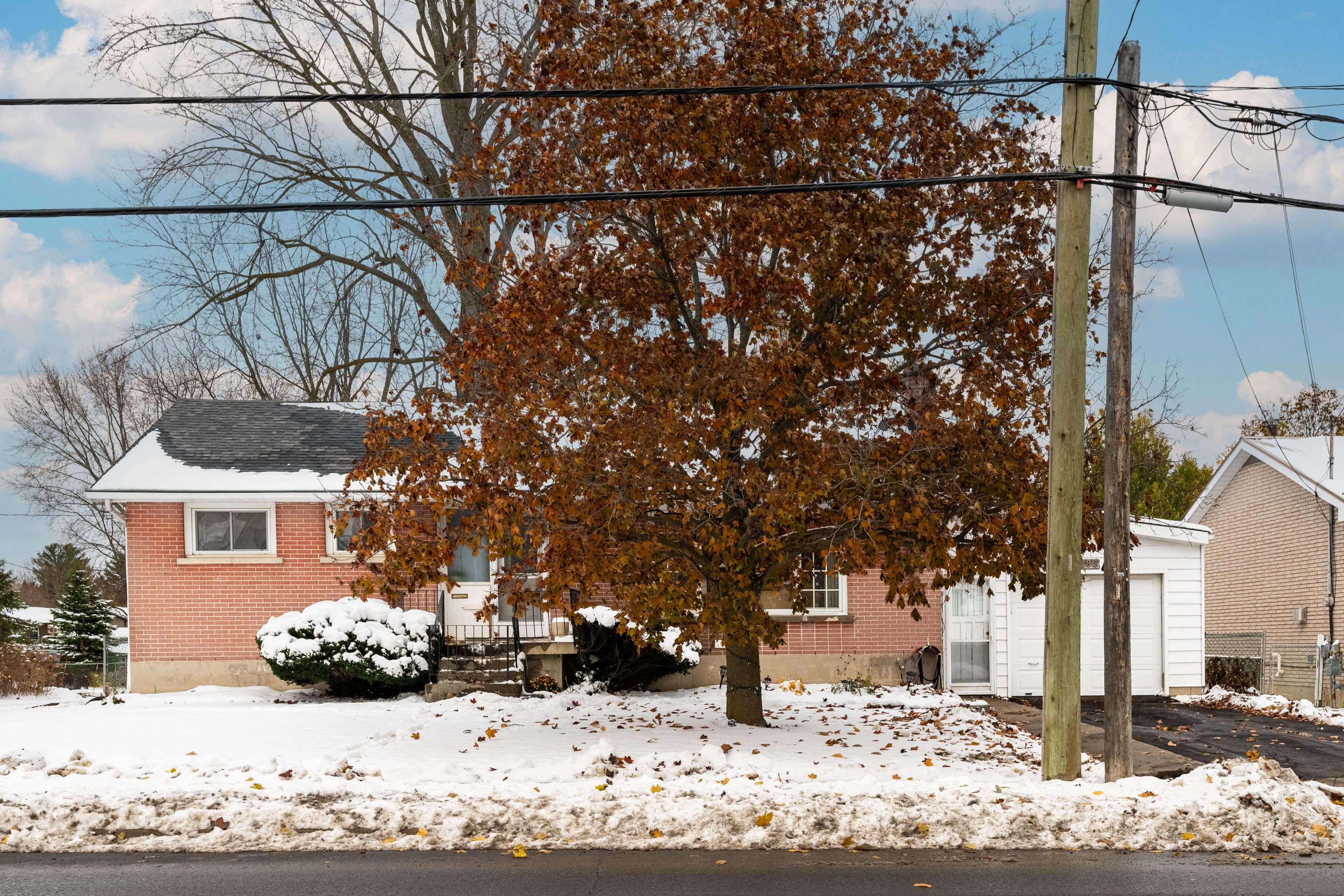 Greater Napanee, ON K7R 1E7,283 Camden RD