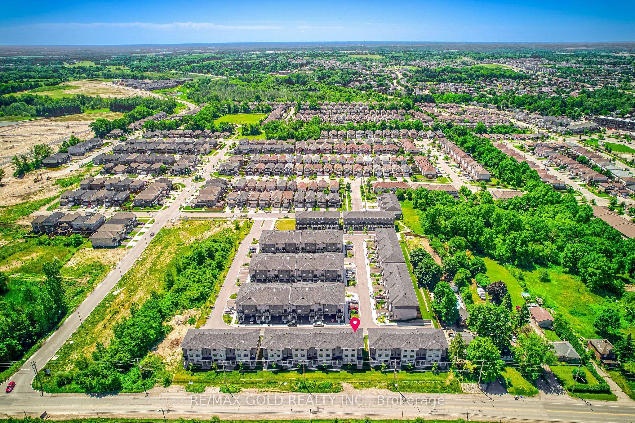 Cambridge, ON N1T 0E5,51 Sparrow AVE #90