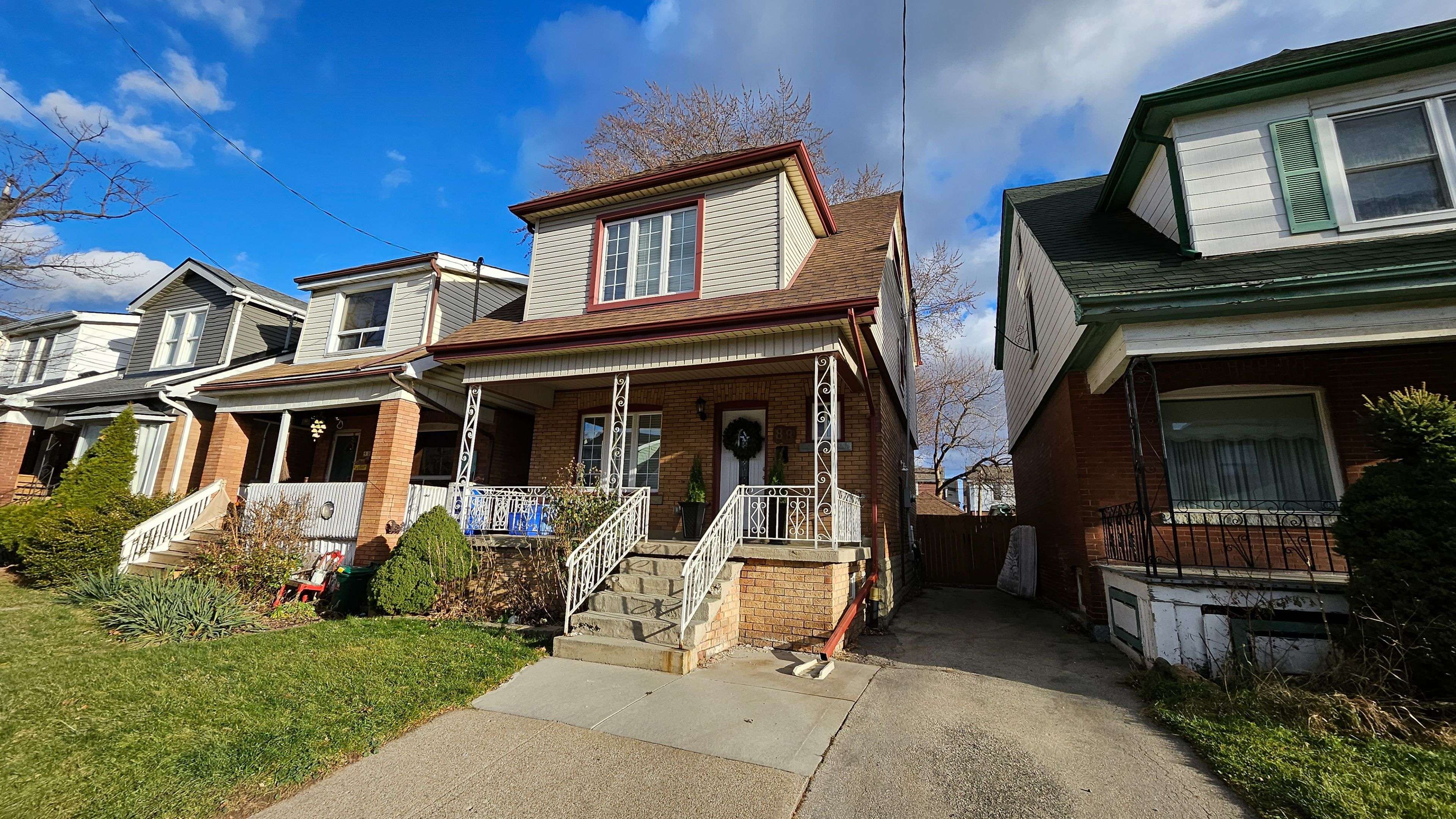 Hamilton, ON L8L 7N2,88 Kensington AVE