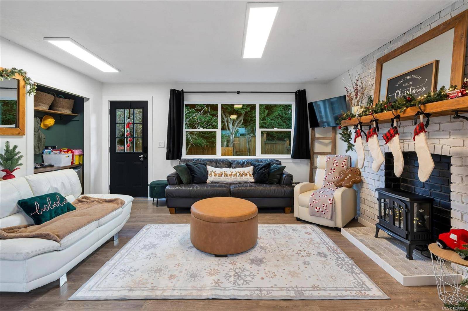 Colwood, BC V9B 1X1,2260 Sooke Rd