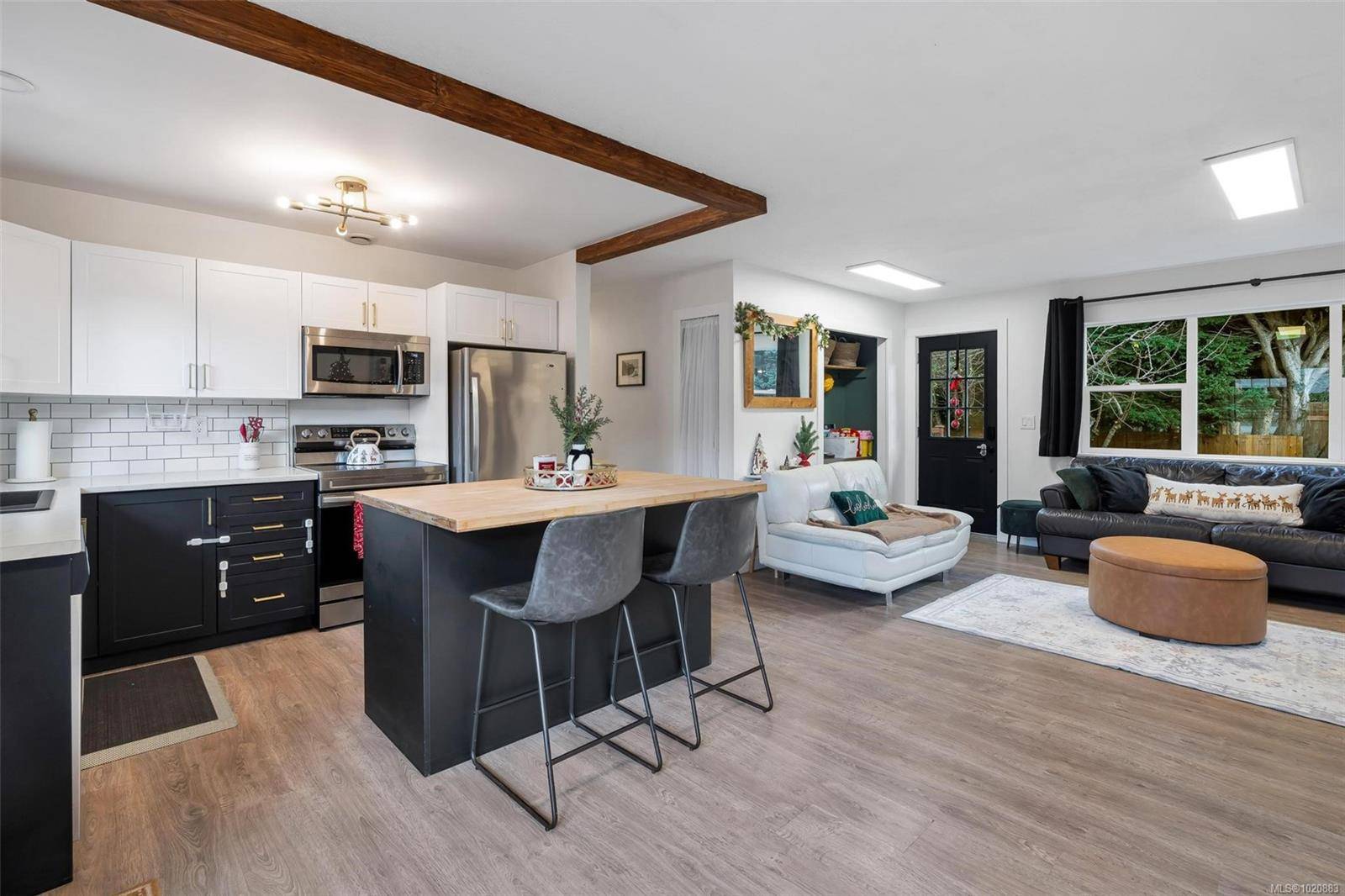 Colwood, BC V9B 1X1,2260 Sooke Rd