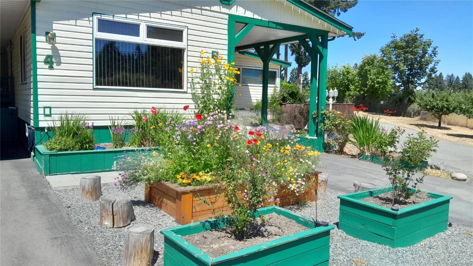 Cassidy, BC V9G 1L3,1572 Seabird Rd #4