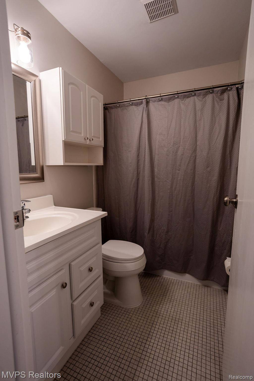 Fraser, MI 48026,34289 Garfield CIR