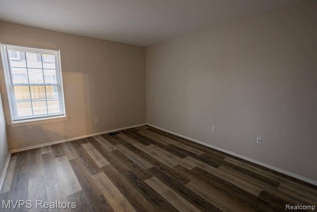 Fraser, MI 48026,34289 Garfield CIR