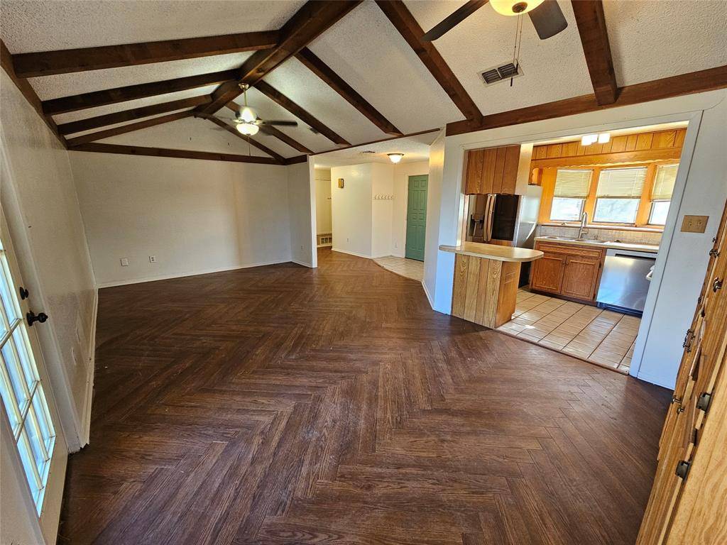 Pottsboro, TX 75076,412 Main Street