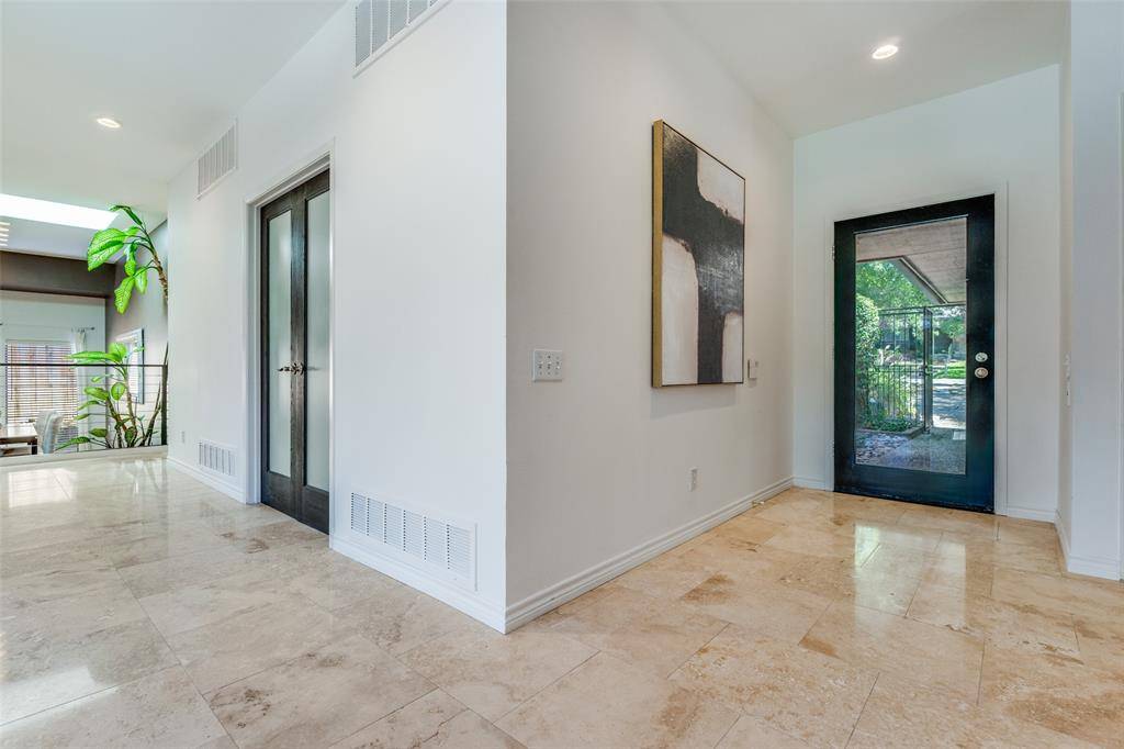 Dallas, TX 75230,10661 Pagewood Drive