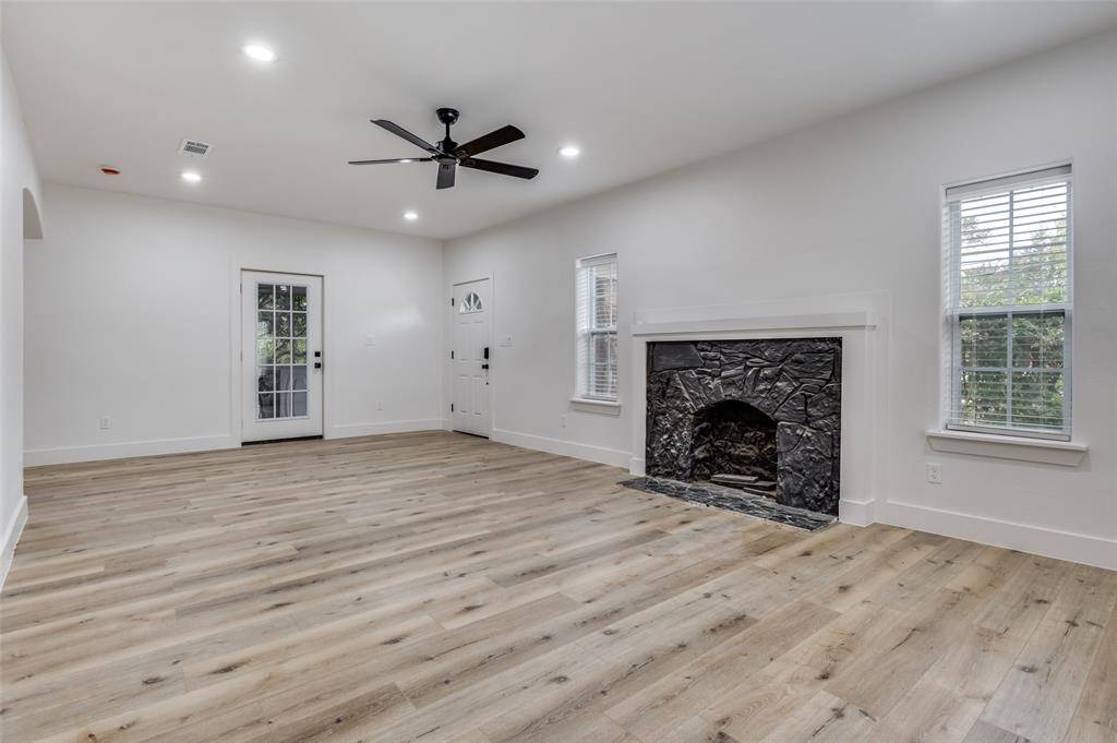 Dallas, TX 75203,1724 Stella Avenue