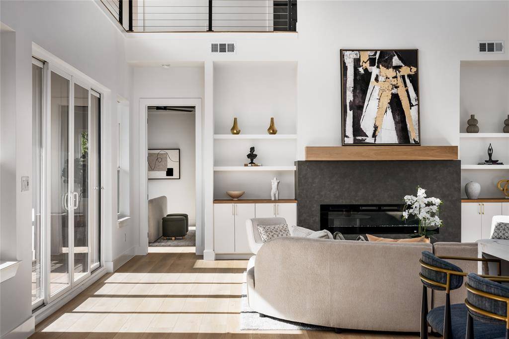 Dallas, TX 75212,2002 Angelina Drive