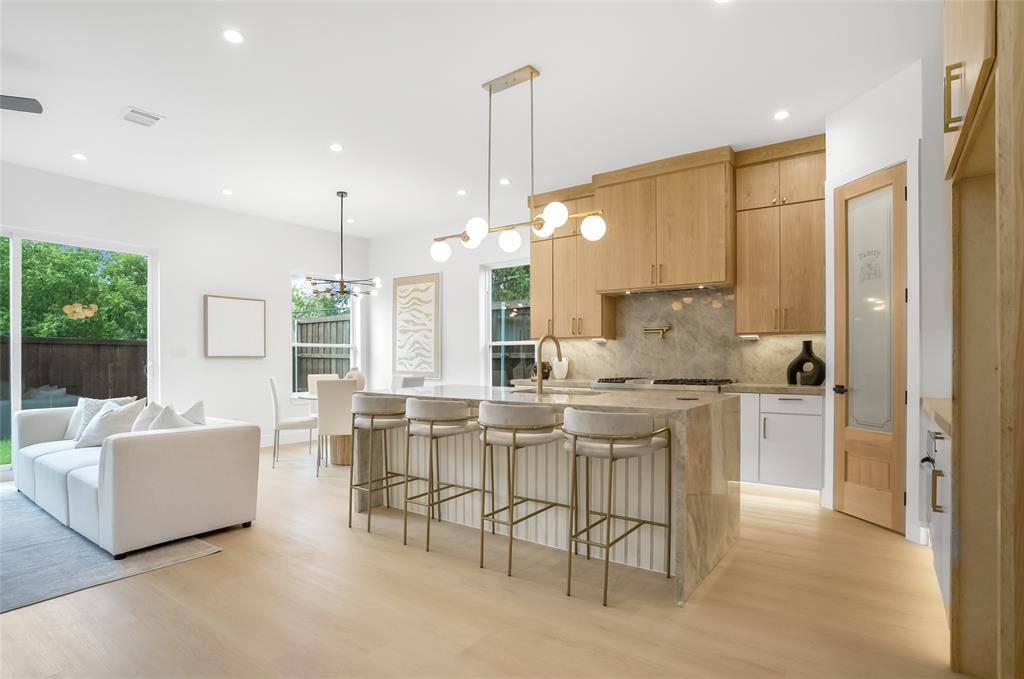 Dallas, TX 75212,3629 Vilbig Road