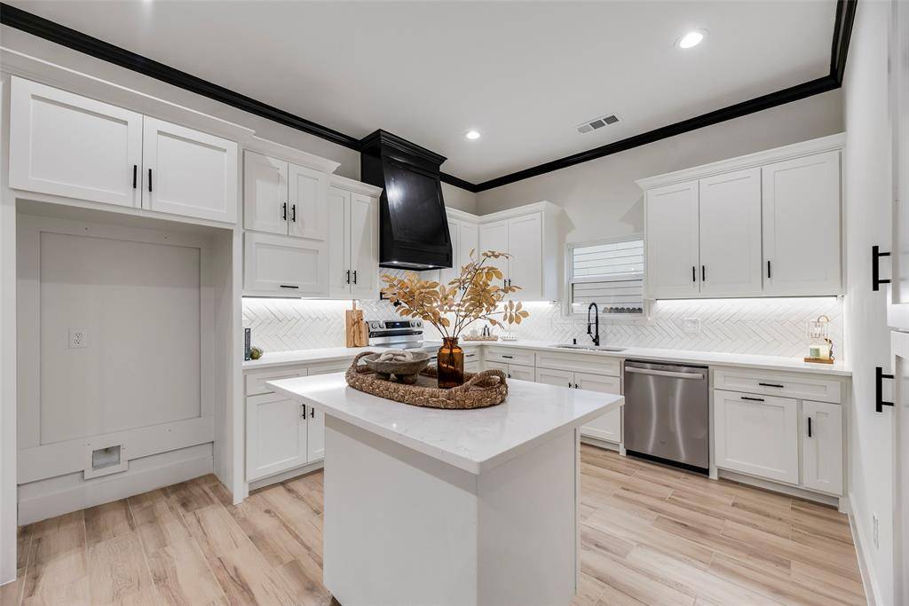 East Tawakoni, TX 75472,130 Pierson Crossing