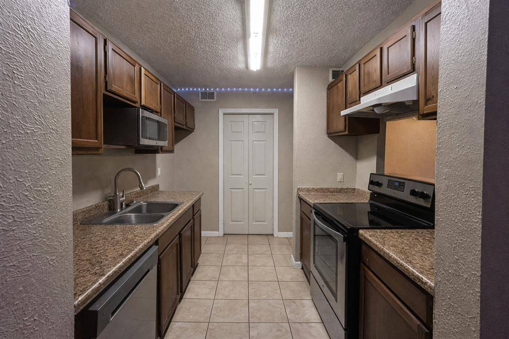 Dallas, TX 75252,18333 Roehampton Drive #1117