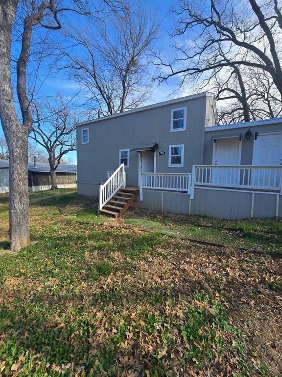 Azle, TX 76020,7202 Base Street #B