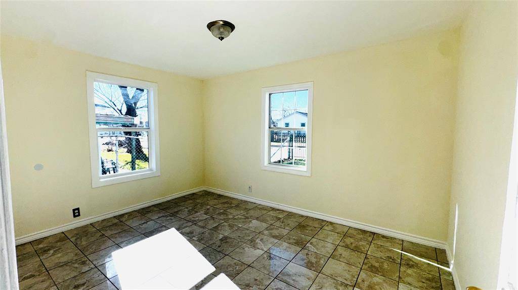 Fort Worth, TX 76110,3297 Todd Avenue