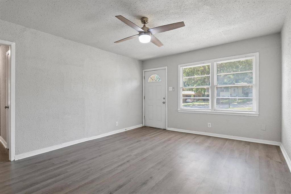 Denison, TX 75020,1717 Meadowlark Lane