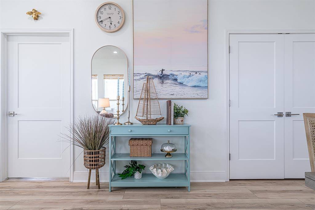 Port Bolivar, TX 77617,512 Caplen Shores Circle