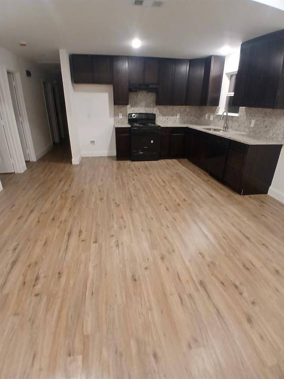 Kemp, TX 75143,729 Oak Landing Circle