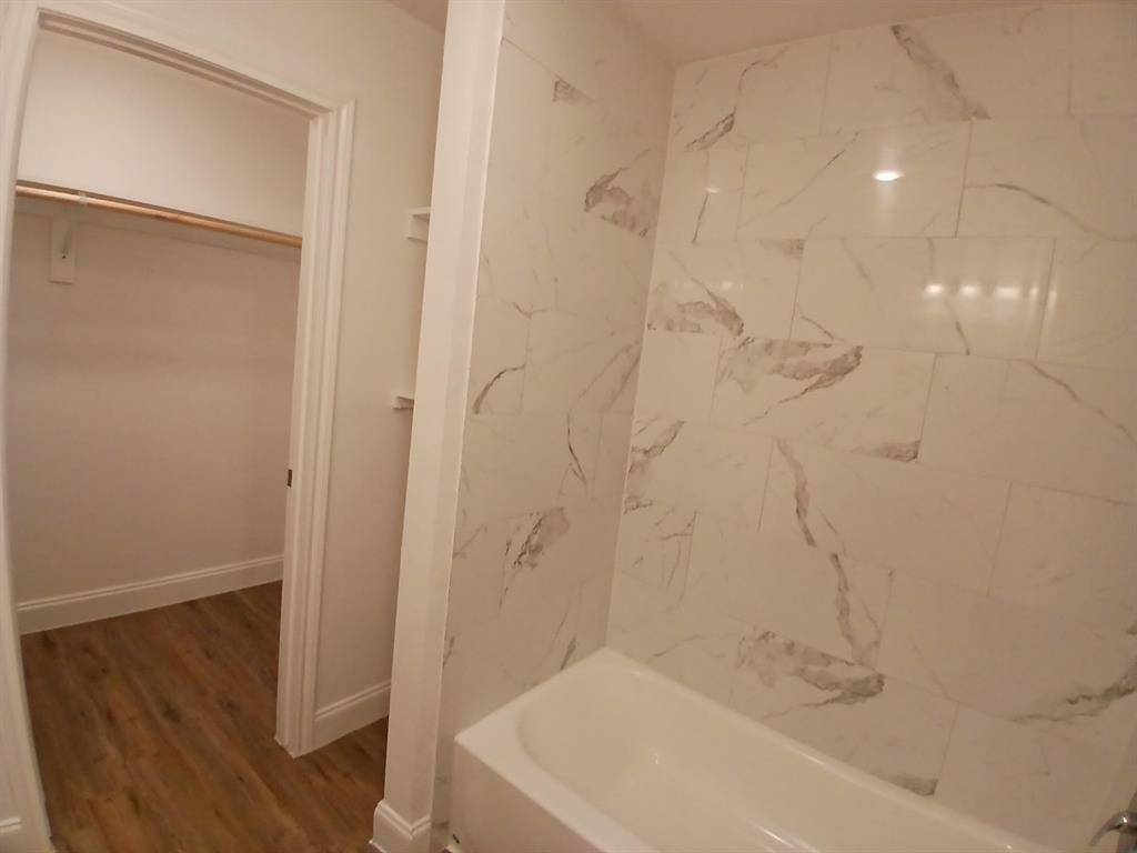 Kemp, TX 75143,729 Oak Landing Circle