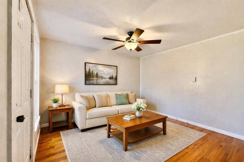 Mineral Wells, TX 76067,815 SE 18th Street #C