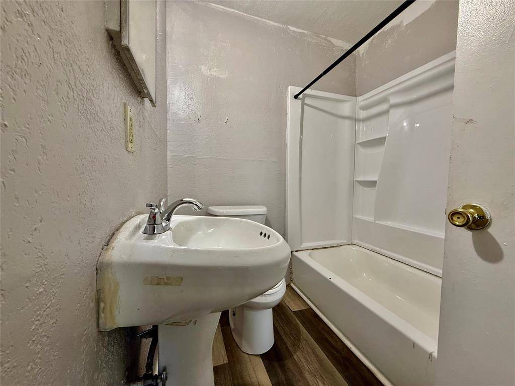 Mineral Wells, TX 76067,815 SE 18th Street #C